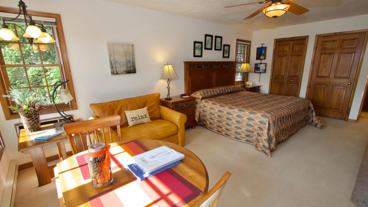 Baileys Harbor Yacht Club Resort Bagian luar foto