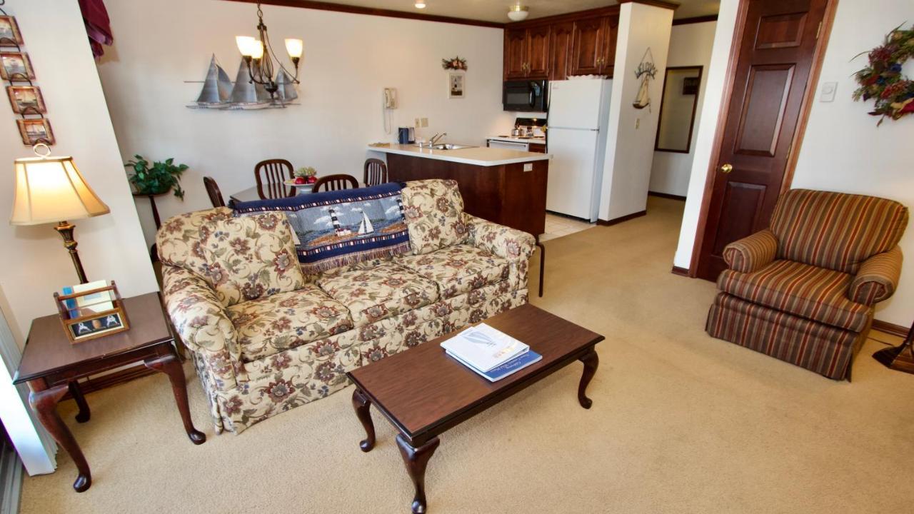 Baileys Harbor Yacht Club Resort Bagian luar foto