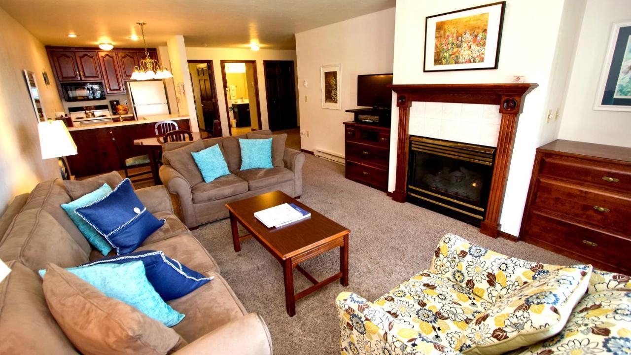 Baileys Harbor Yacht Club Resort Bagian luar foto