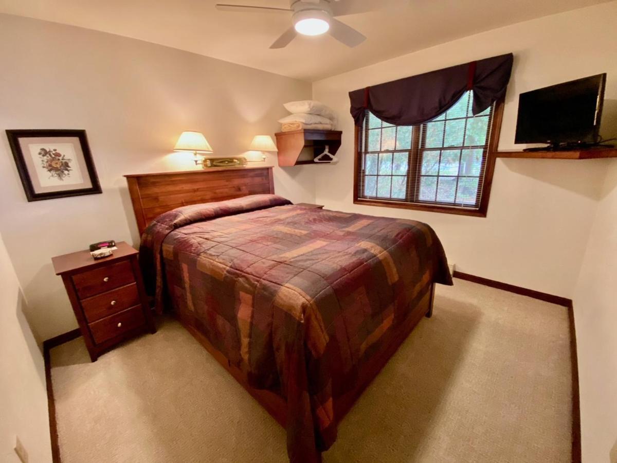 Baileys Harbor Yacht Club Resort Bagian luar foto