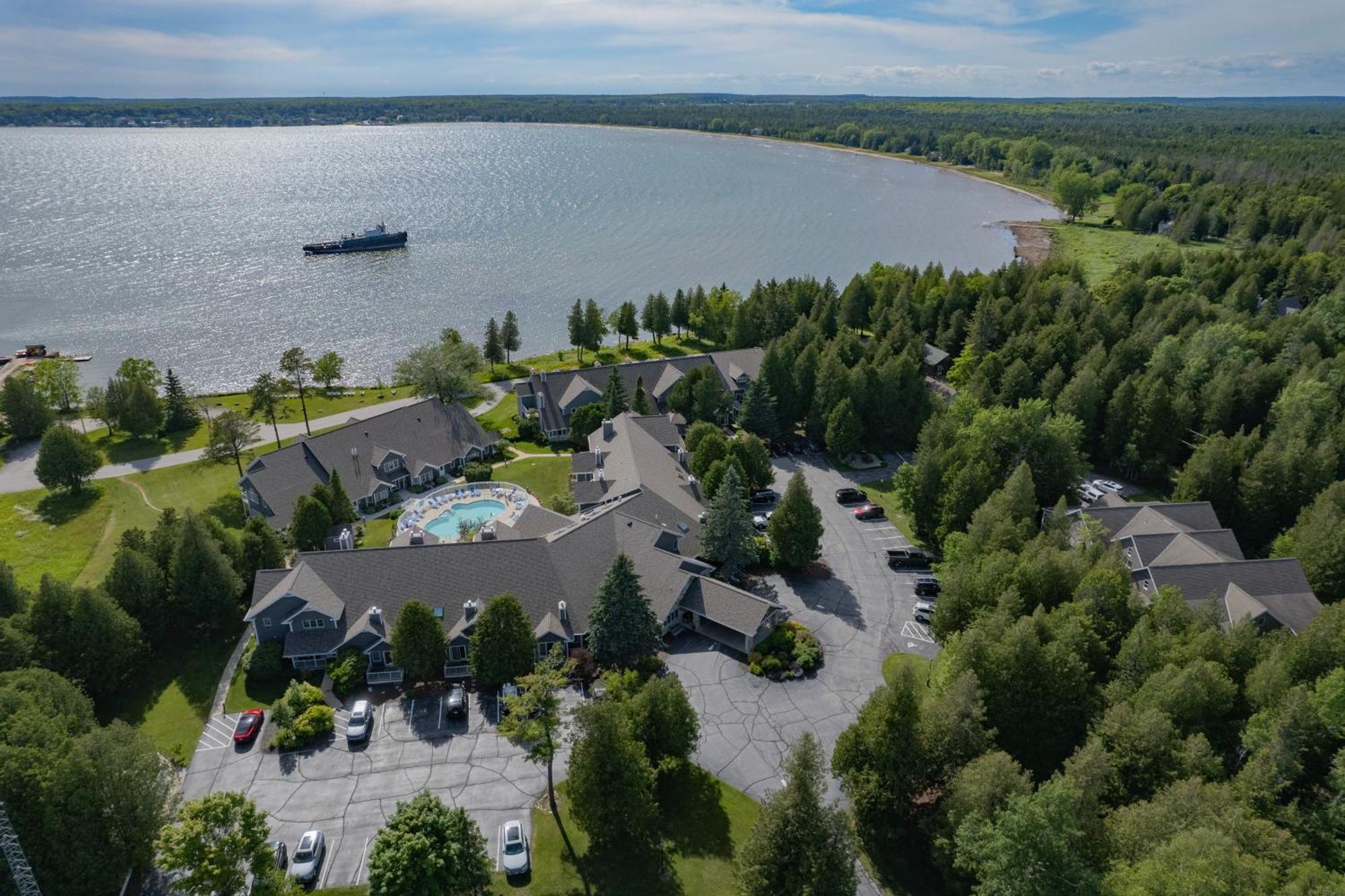 Baileys Harbor Yacht Club Resort Bagian luar foto